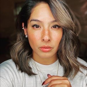 Meet your Posher, April